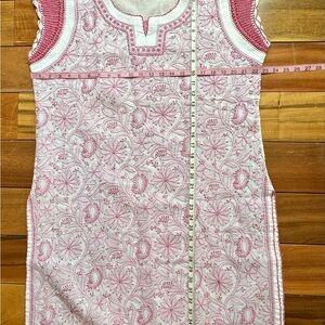 Kurti / Kurta -  White with pink embroidery and crochet details.
